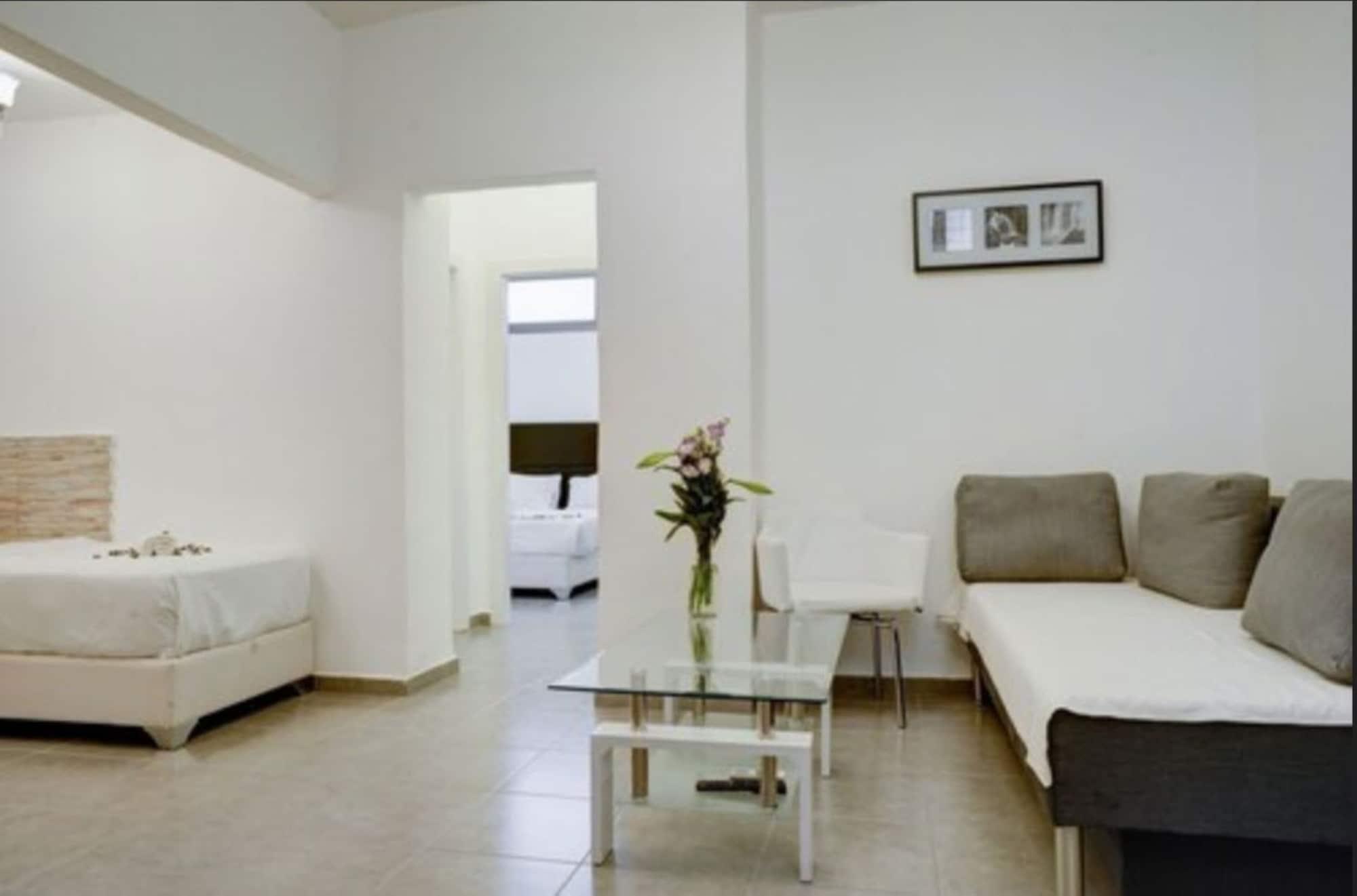 Liber Tel Aviv Sea Shore Suites By Raphael Hotels Екстериор снимка